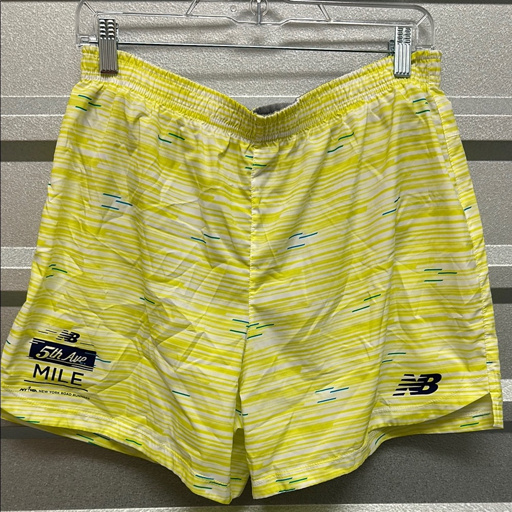 New Balance NB DRY Womens Active Short Sz Large NEW YORK RUNNERS 5 IN: LIGHT